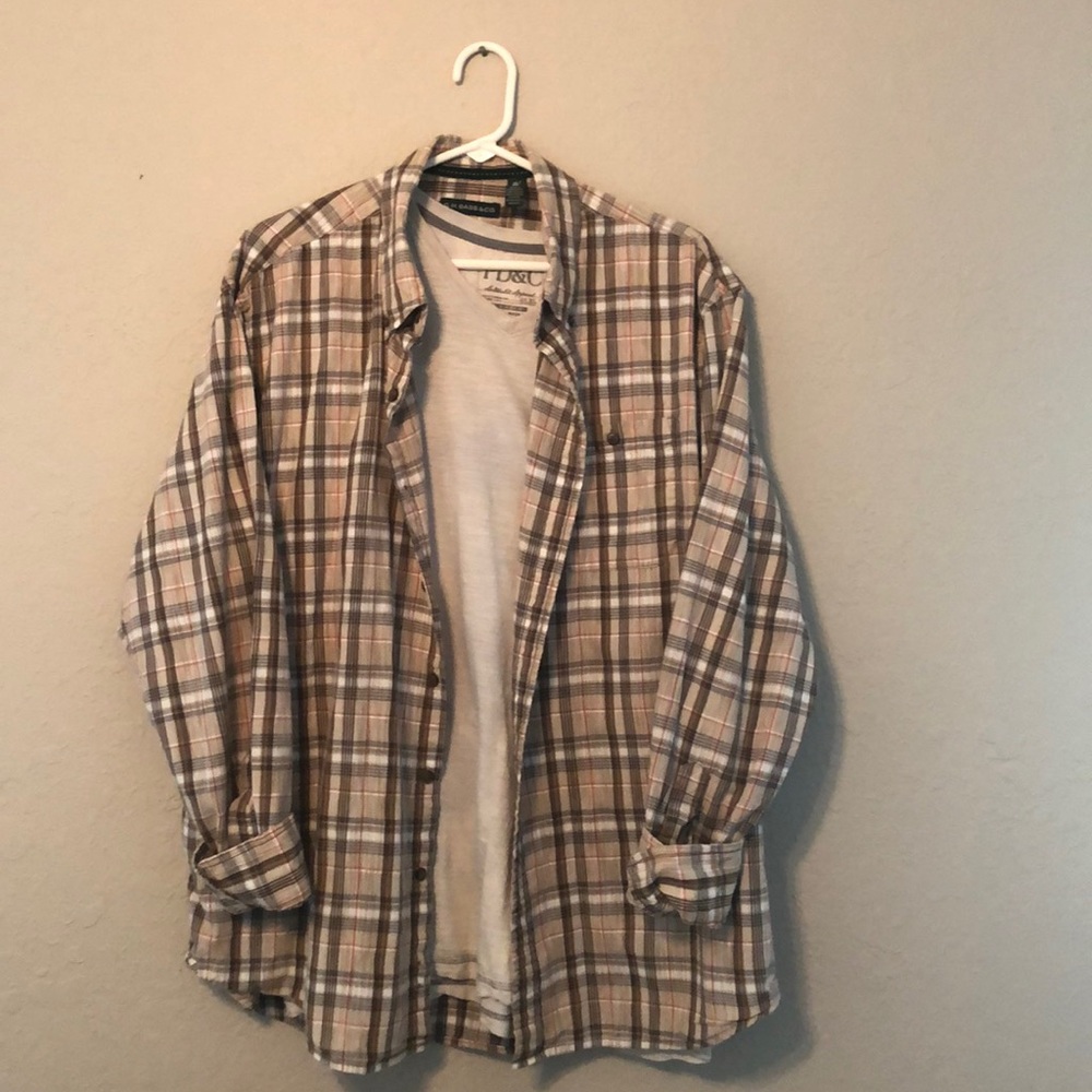 G. H. Bass & Co. XL Men’s Button Down Shirt.